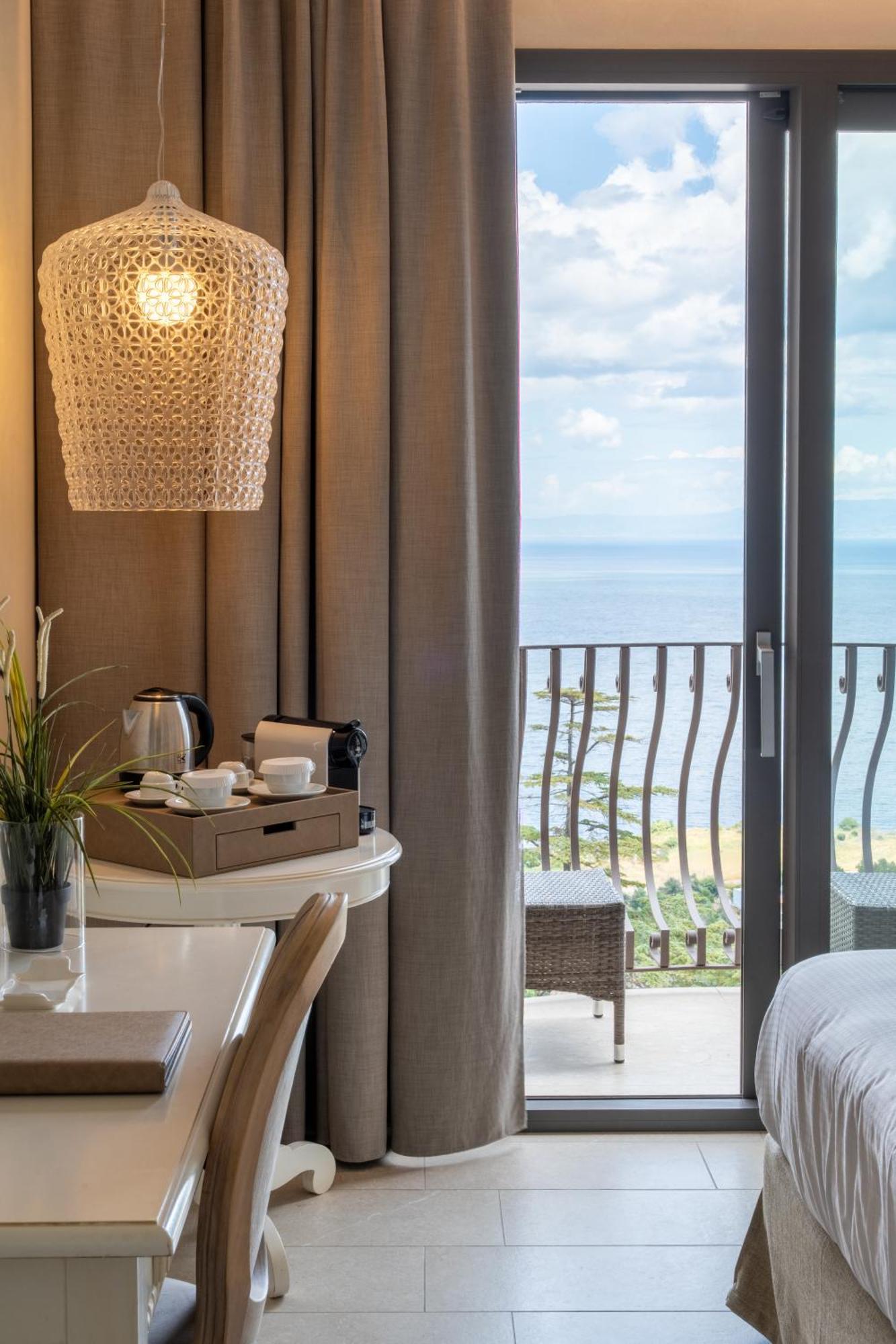 Hotel Villa Fiorita Boutique Hotel 4*