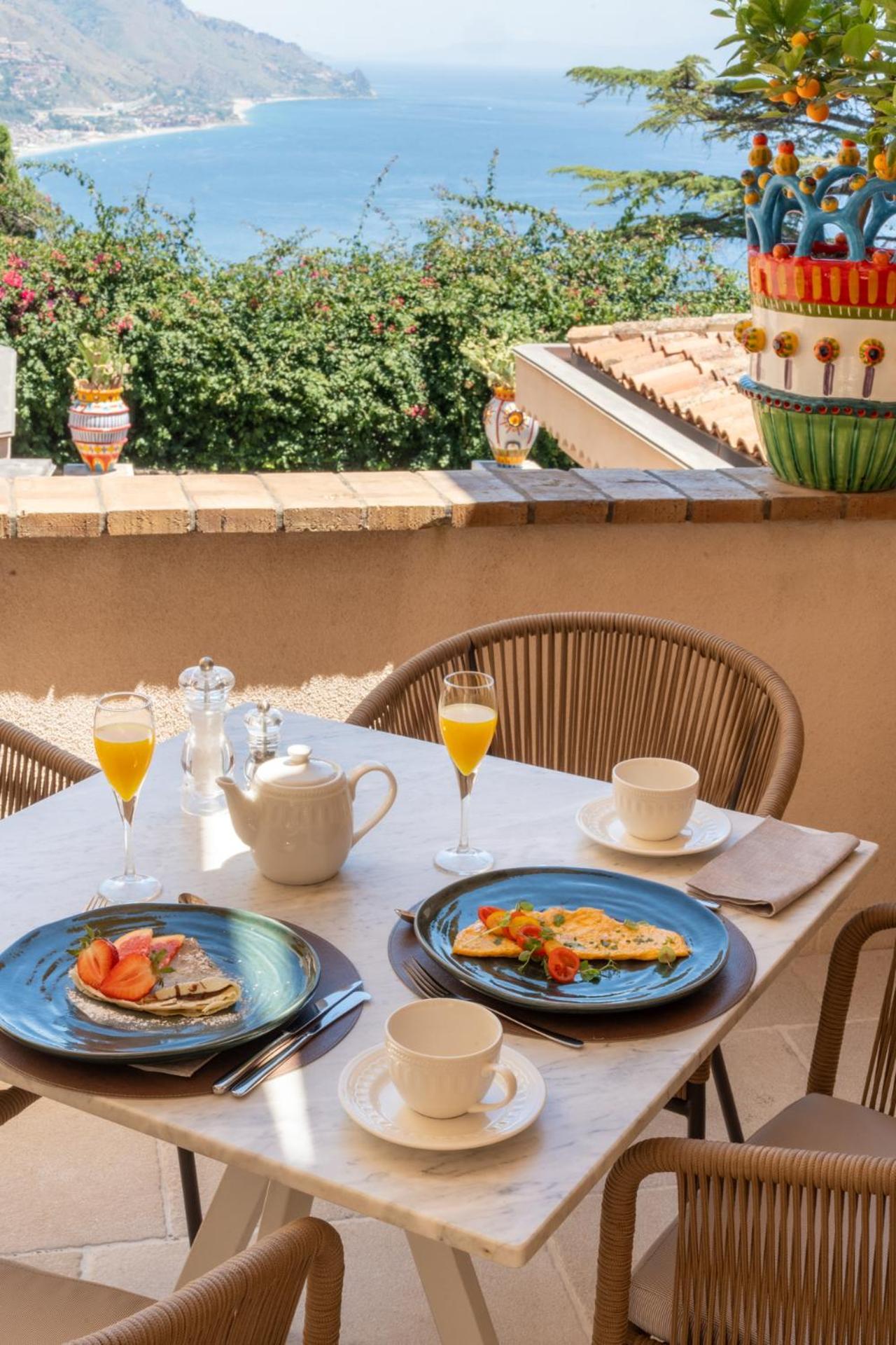Villa Fiorita Boutique Hotel 4*